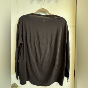 Lululemon long sleeve yoga top